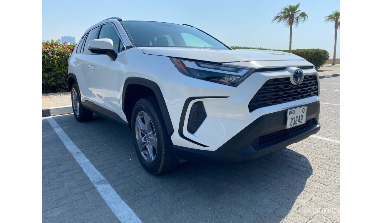 Toyota RAV4 LE