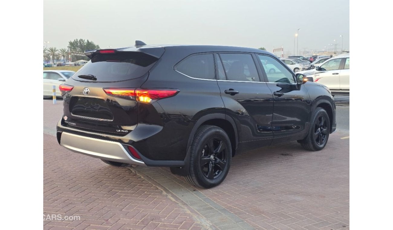 Toyota Highlander 2023 Model 4 cylinder 2.4cc engine, 4x4 and Push