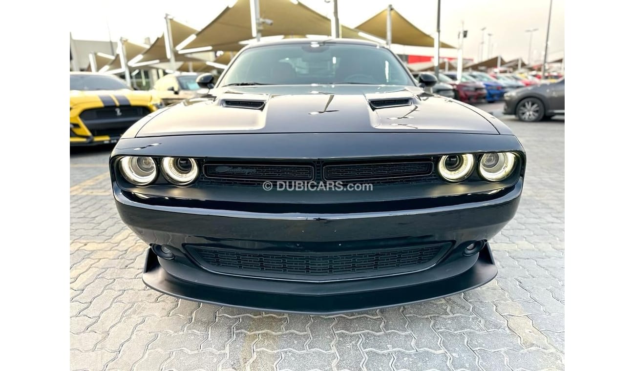 Dodge Challenger SXT For sale