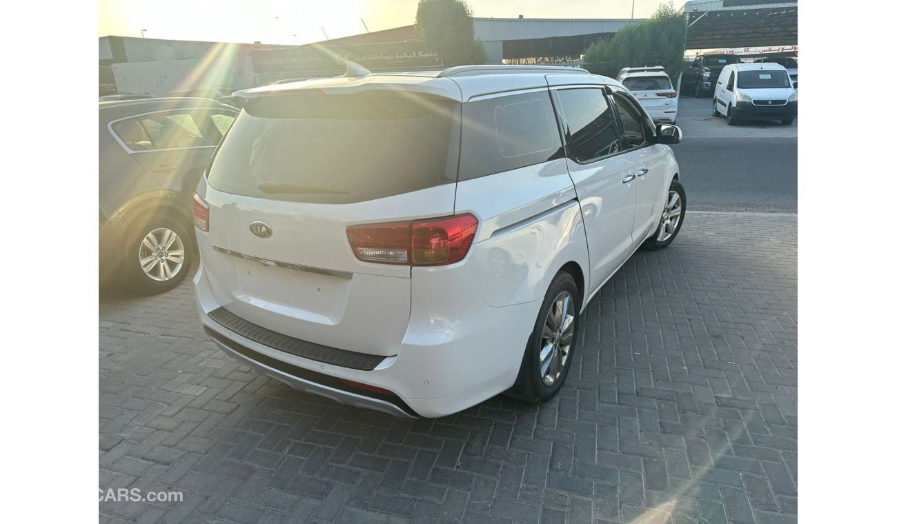 كيا كارنيفال Kia Carnival 2016  Diesel Korean Specs