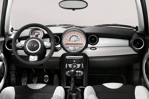 Mini ONE interior - Cockpit