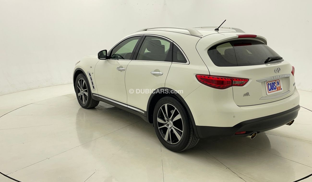 إنفينيتي QX70 LUXURY 3.7 | بدون دفعة مقدمة | اختبار القيادة في المنزل