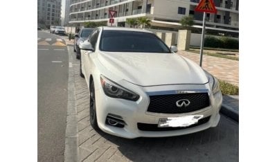 Infiniti Q50 Premium