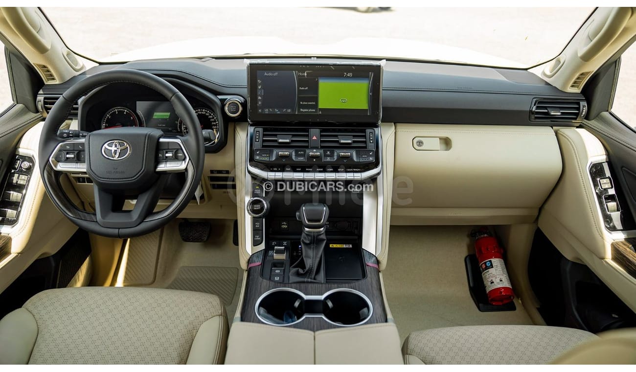 Toyota Land Cruiser LC300 VXR 3.3L DIESEL - WHITE: WITH ADVANCED OFF-ROAD FEATURES, 360° CAM