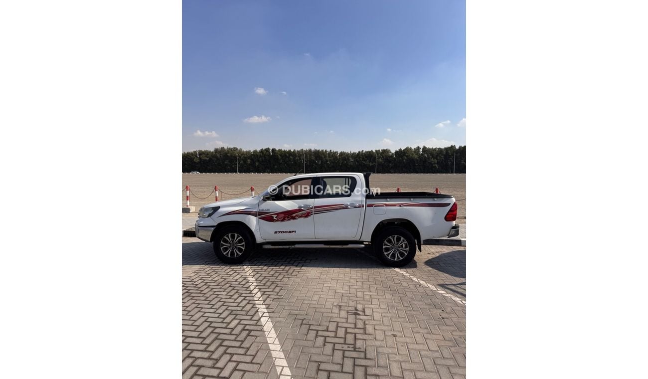 Toyota Hilux S GLX 2.7L 4WD A/T