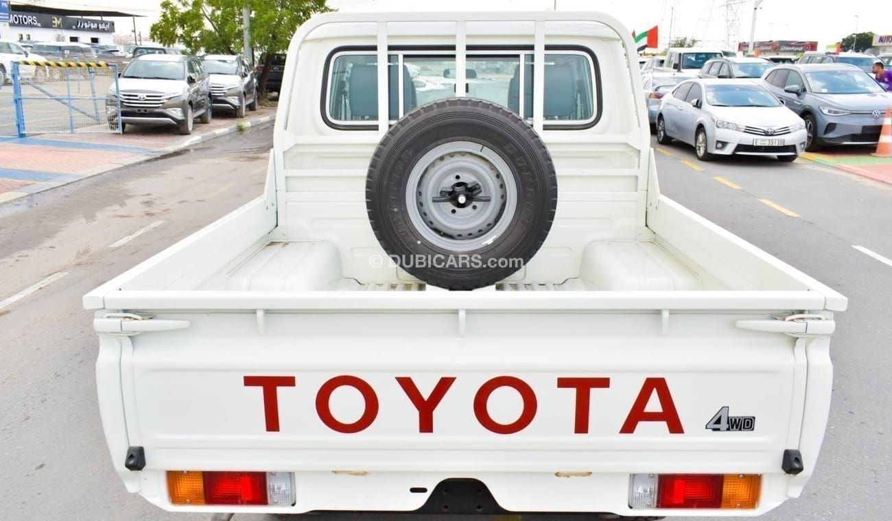 Toyota Land Cruiser Pick Up DC 4.2L DIESEL MT 2023 Model