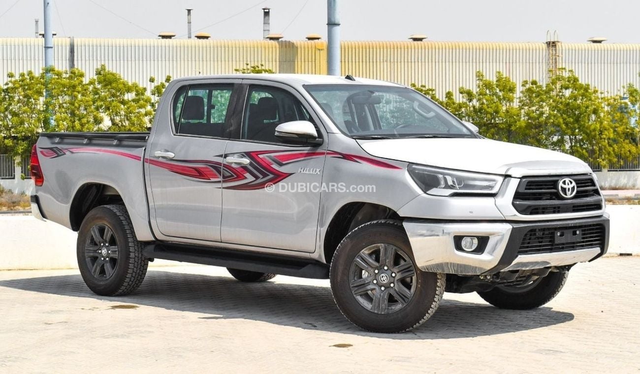 Toyota Hilux 2023 Toyota Hilux 4x4 DC 2.8 SR5 - Silver inside Black | Export Only