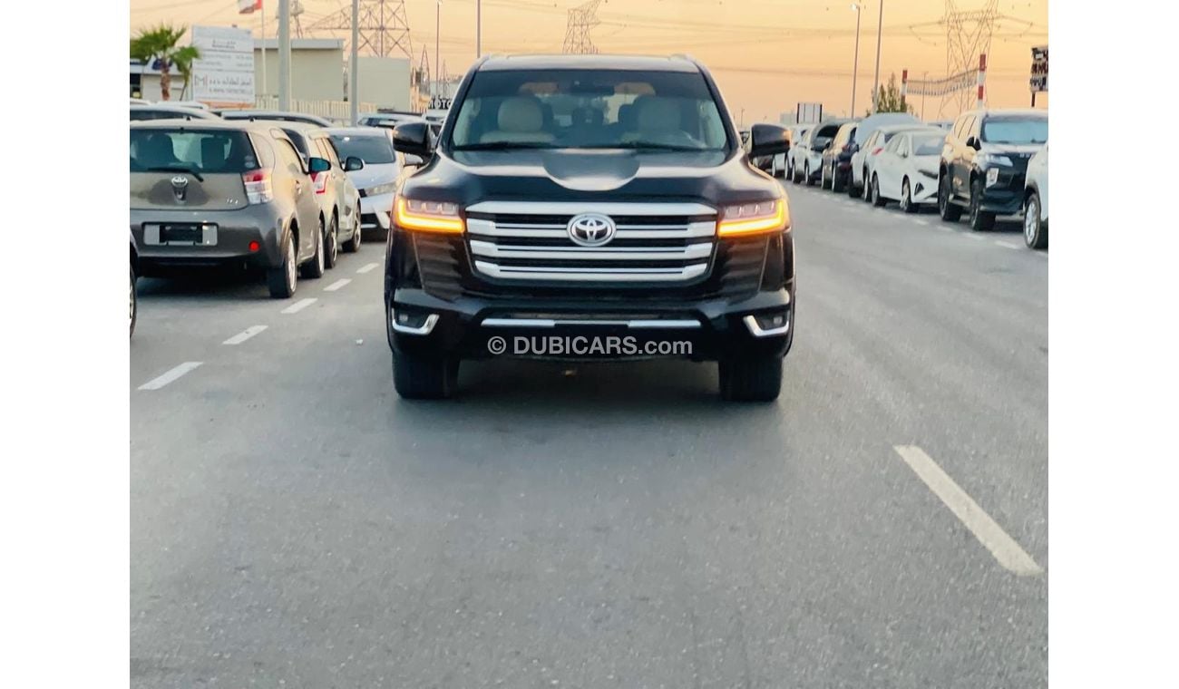 تويوتا لاند كروزر Toyota Hilux pickup 2022 SR5 TRD 2.8 Diesel Full Option