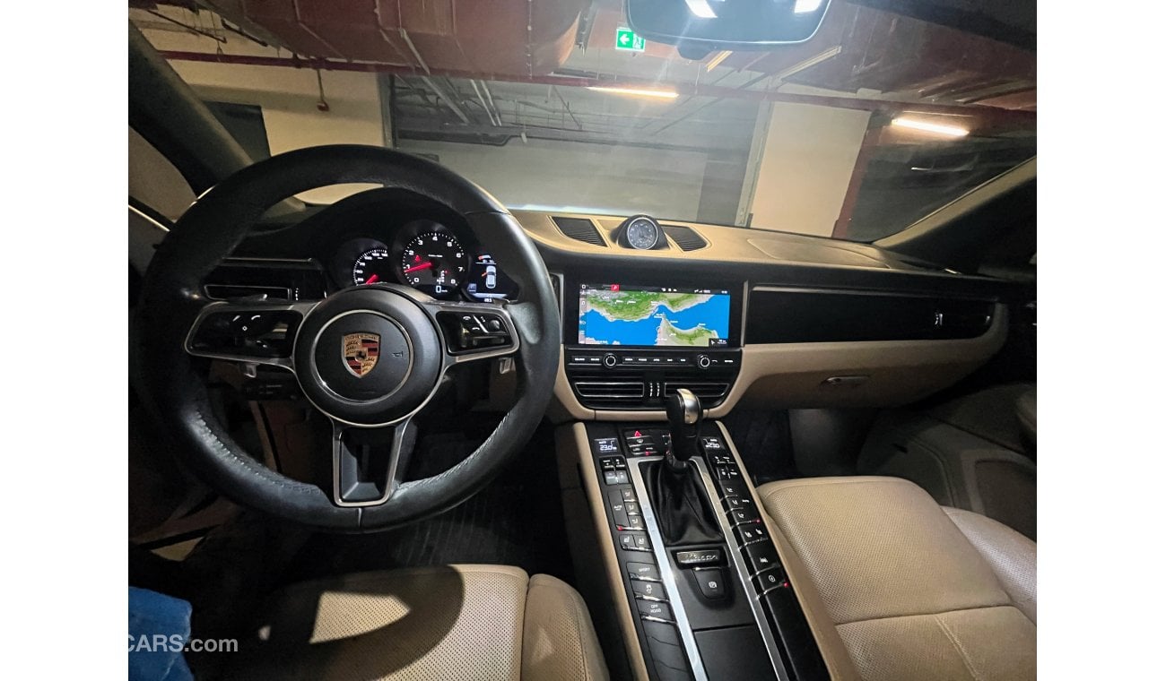 Porsche Macan S