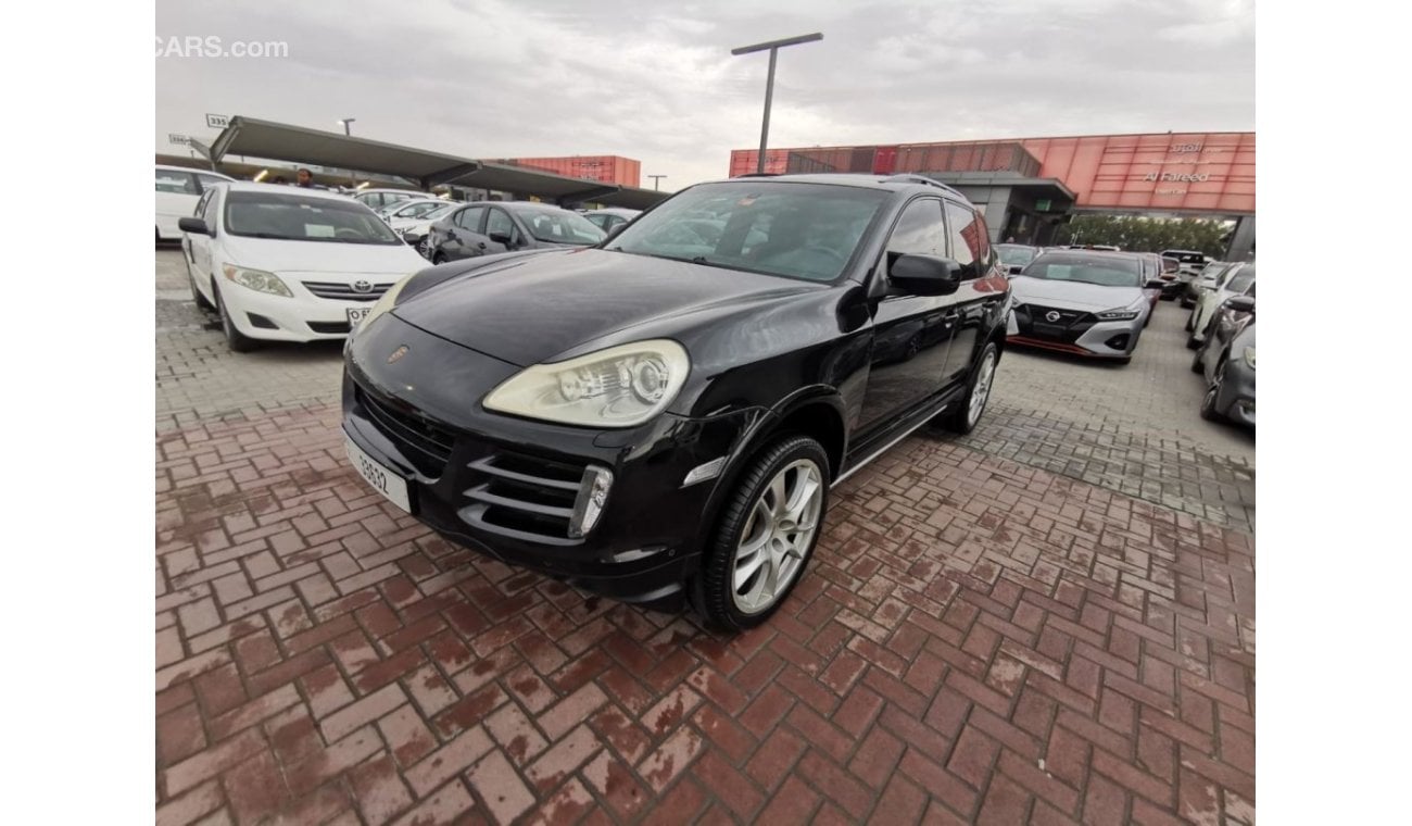 Porsche Cayenne In excellent condition and requires no expenses