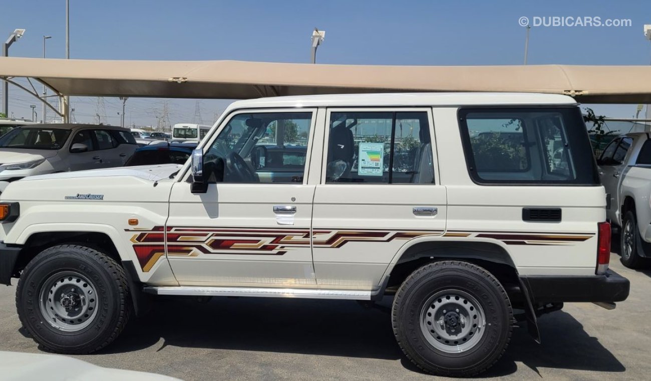 Toyota Land Cruiser Hard Top TOYOTA LC76 DIESEL 4.5L V8 TURBO MODEL YEAR 2024 COLOR WHITE