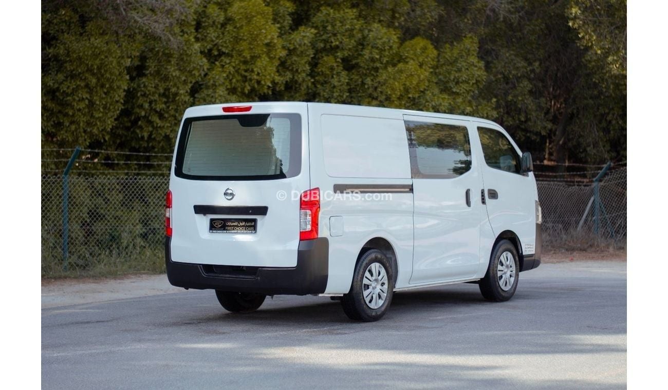 نيسان أورفان 2022 | NISSAN URVAN | 6-SEATER | NV-350 MANUAL | N32320