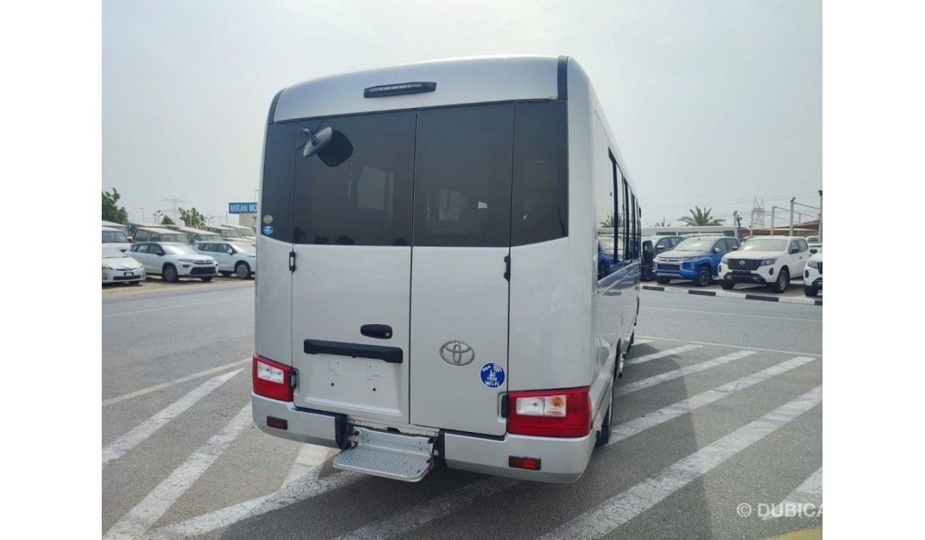 تويوتا كوستر XZB70-0010186 || 2017	SILVER || TOYOTA	COASTER (BUS) CC4009	DIESEL	167101	RHD	AUTO	.ONLY EXPORT