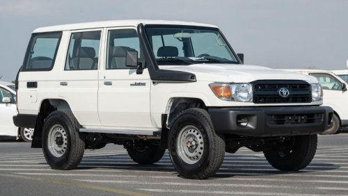 تويوتا لاند كروزر هارد توب 76 Inline 6Cylinder 4.2L Diesel 2023YM [EXCLUSIVELY FOR EXPORT TO AFRICA]