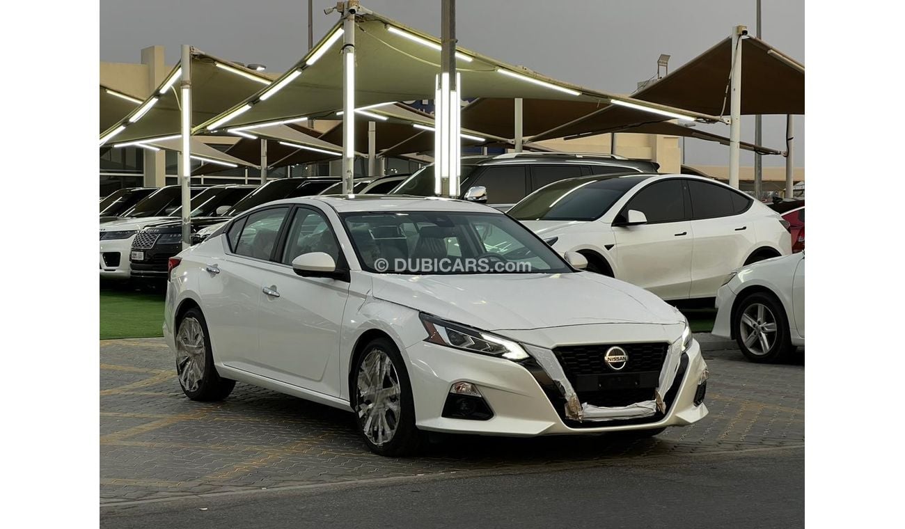 Nissan Altima Nissan altima SL brand new Model 2022 Gcc specs Brand new 0 KM Under dealer  warranty for 3 years or