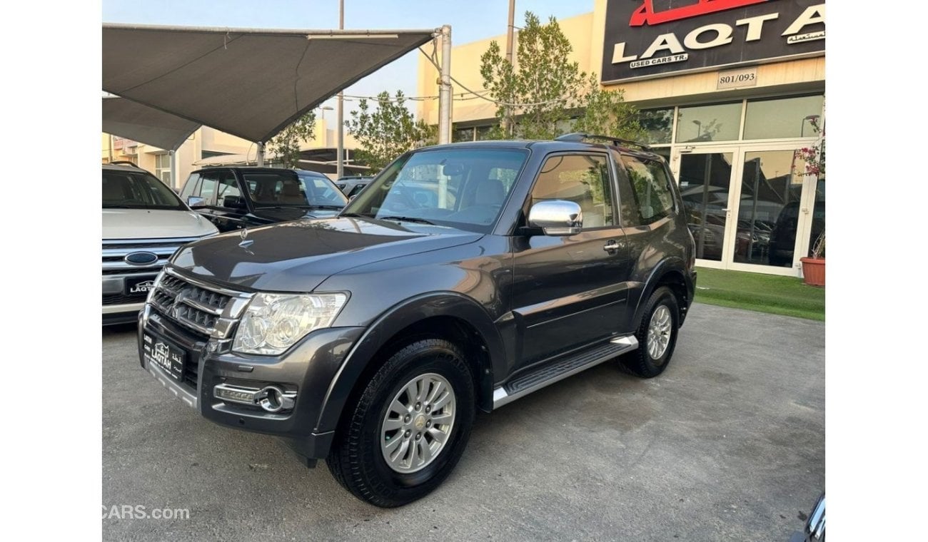 Mitsubishi Pajero GLS Mid