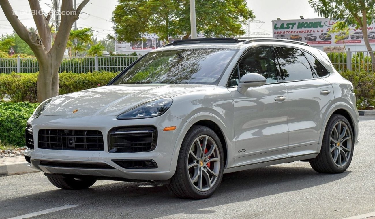 Porsche Cayenne GTS 2023 BRAND NEW!! FIVE YEARS WARRANTY!! THREE YEARS SERVICE CONTRACT