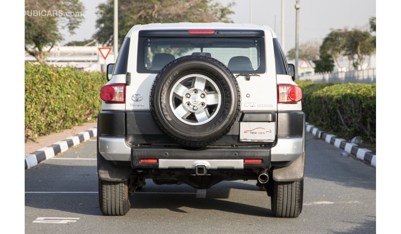 Toyota FJ Cruiser GCC - IN PERFECT CONDITION LIKE NEW - BUY AND DRIVE