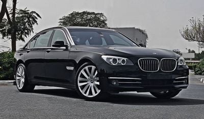 بي أم دبليو 740Li Li-3.0L-6 Cylinder-Gcc-Full Option-Bank Finance Facility - Warranty