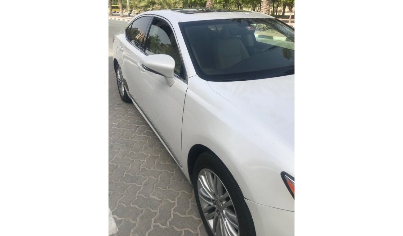 لكزس ES 350 GCC with REAR VIEW CAMERA