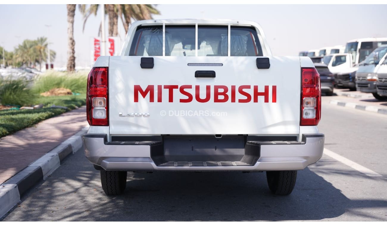 ميتسوبيشي L200 Mitsubishi L200 2.4L Petrol DCabin 2WD GL 5MT MY-2024