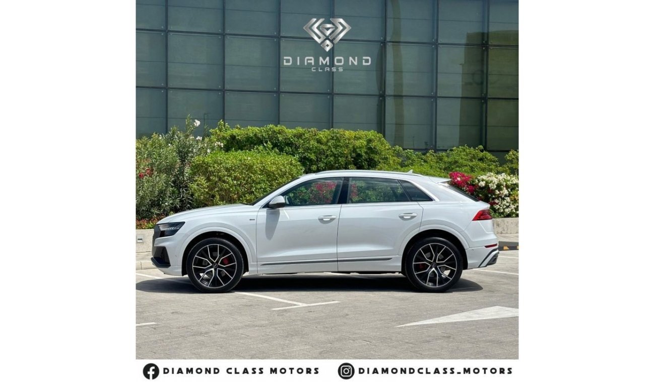 Audi Q8 Audi Q8 S-Line 55 TFSI Quattro Top Option GCC Panoramic  Head-Up Display  360 Camera  202 Under Warr