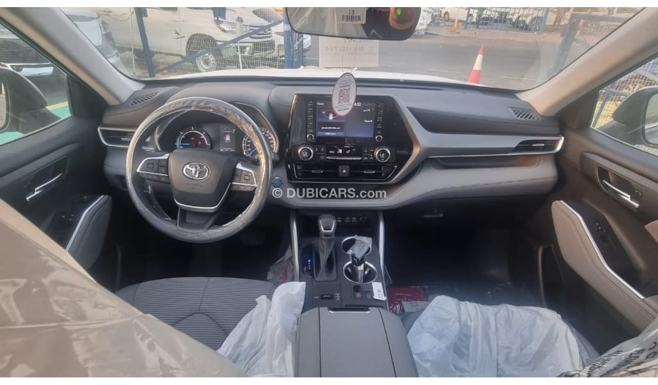 تويوتا هايلاندر 2024 TOYOTA HIGHLANDER GLE 2.5L HYBRID AUTOAMTIC SUNROOF AWD ZERO KM