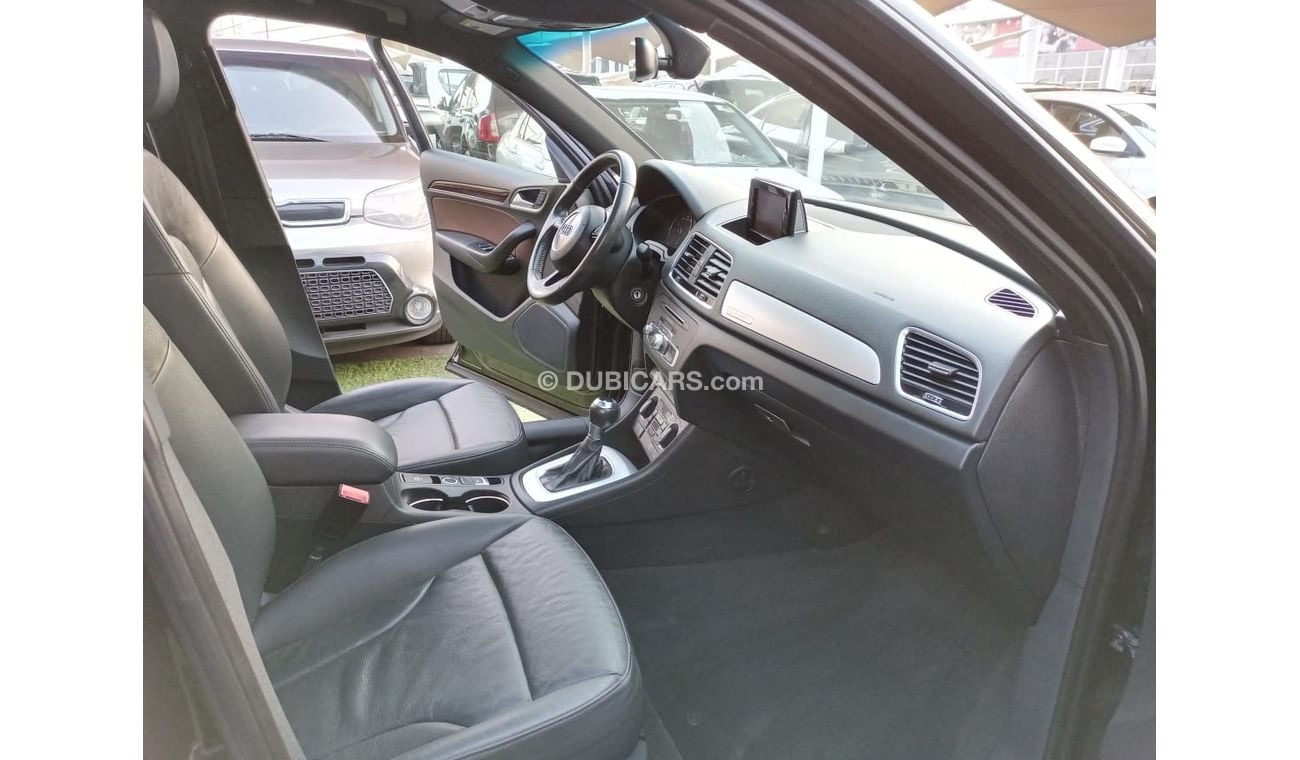 Audi Q3 4 cylinder, 2018 model, leather panorama, cruise control, sensor wheels, in excellent condition