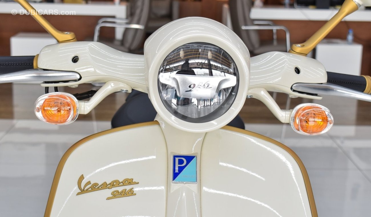 فيسبا 946  إصدار كريستيان ديور VESPA CHRISTIAN DIOR 2022