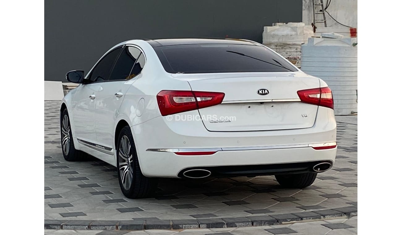 Kia Cadenza LX 3.3L