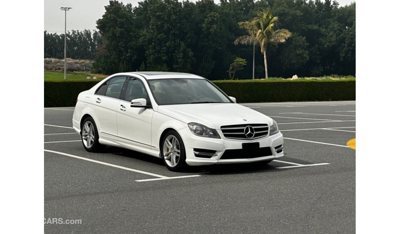 مرسيدس بنز C 250 موديل 2014 حاله ممتازه من الداخل والخارج فل مواصفات فتحه وجلد