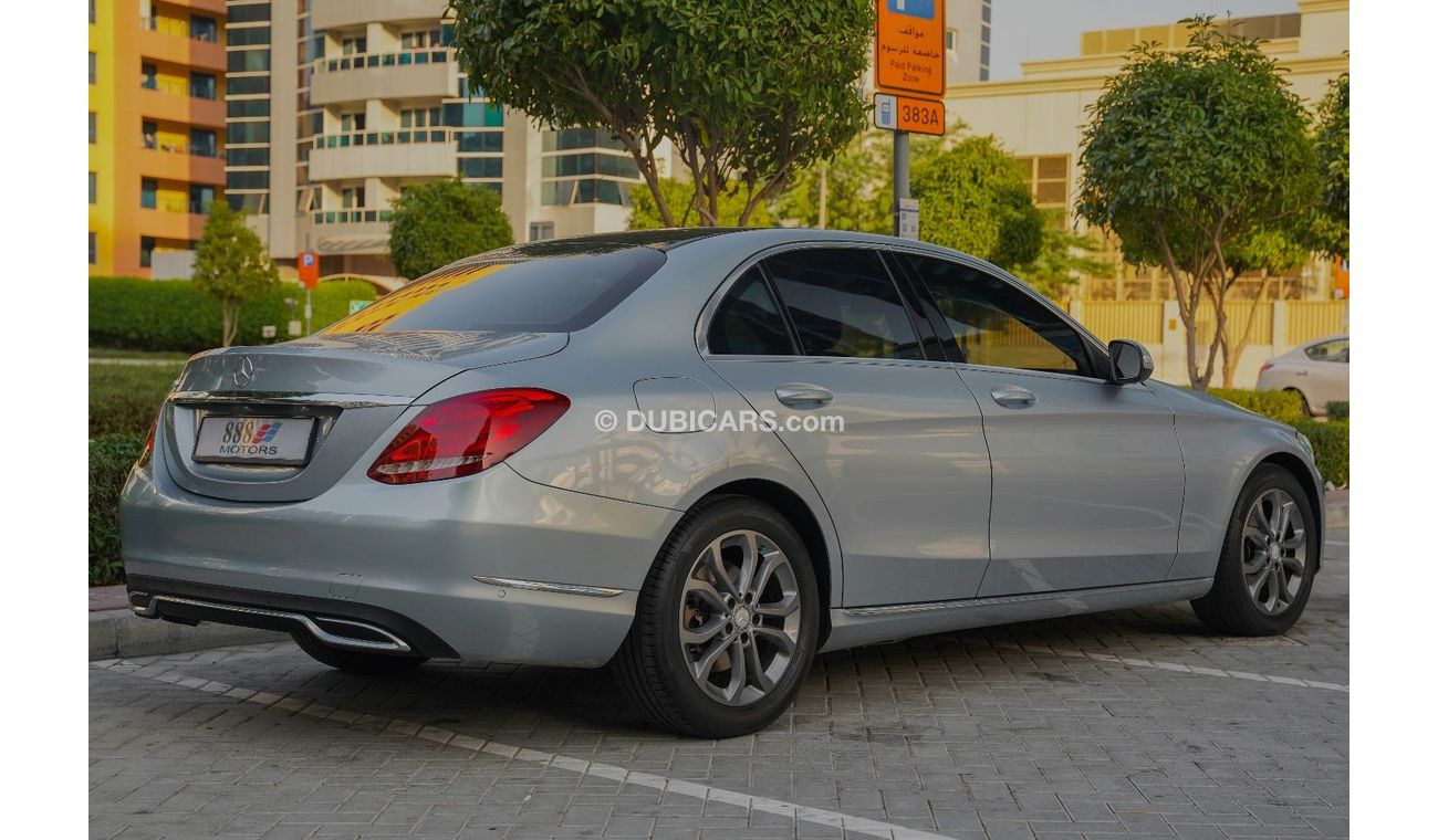 Mercedes-Benz C200 2015 Mercedes-Benz C200 Sedan  2.0L