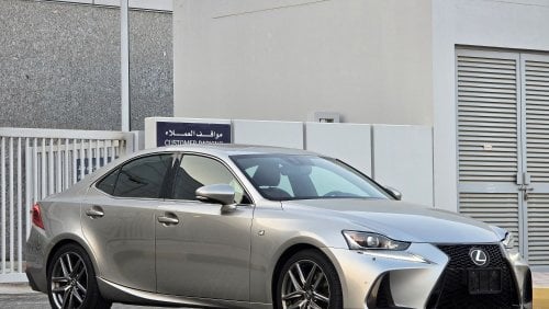 Lexus IS300 F Sport LEXUS IS-300 F-SPORT 2020 GCC PERFERCT CONDITION IN SIDE OUT SIDE // 2 KEYS