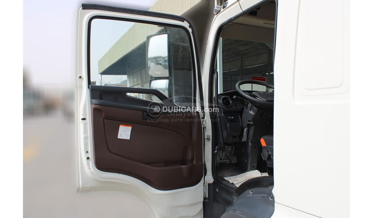 Hino 500 LHD FD 1024 TRUCK DRY BOX 7 TON EURO 4 2023MY