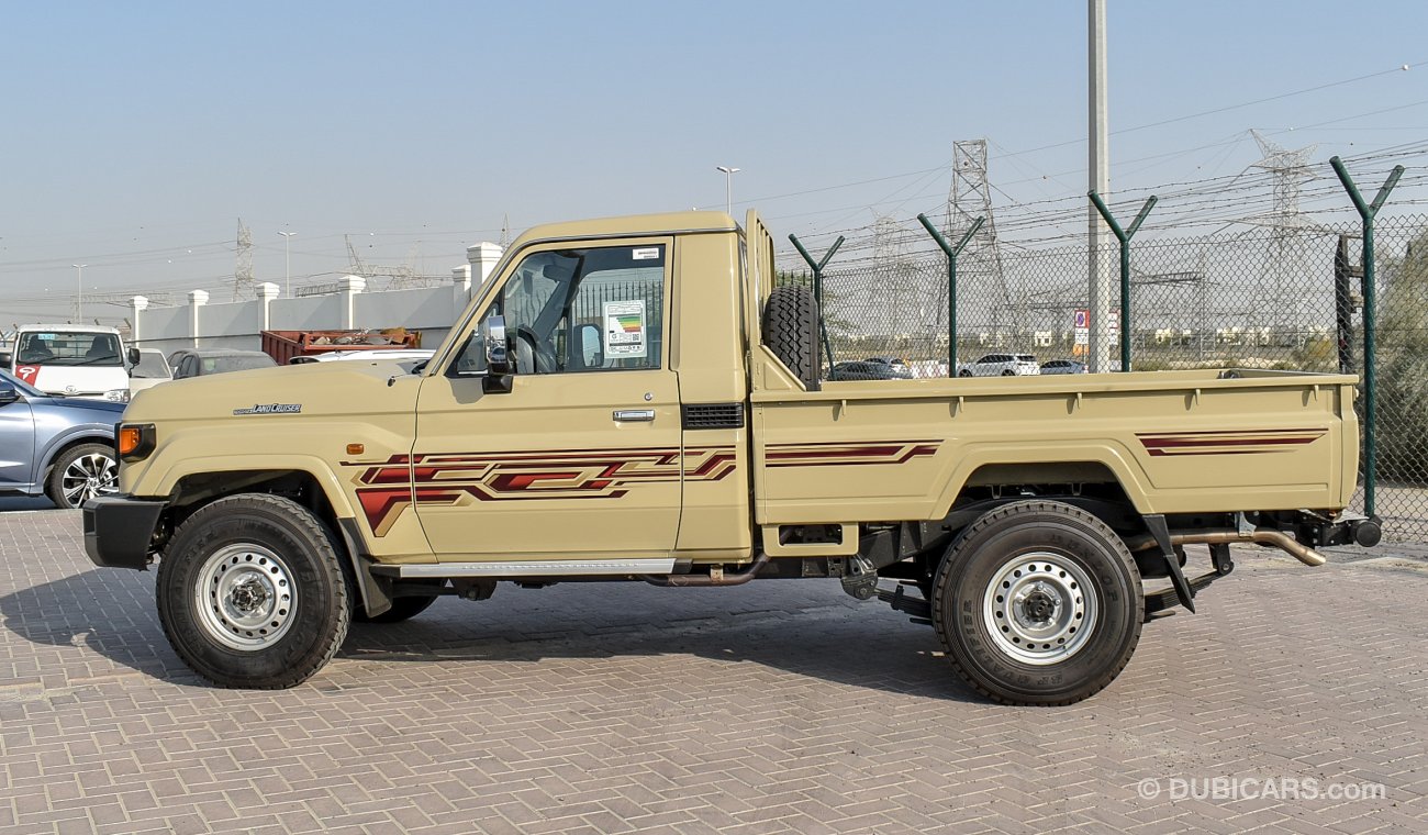 تويوتا لاند كروزر بيك آب 4.0L V6 Petrol Single Cabin