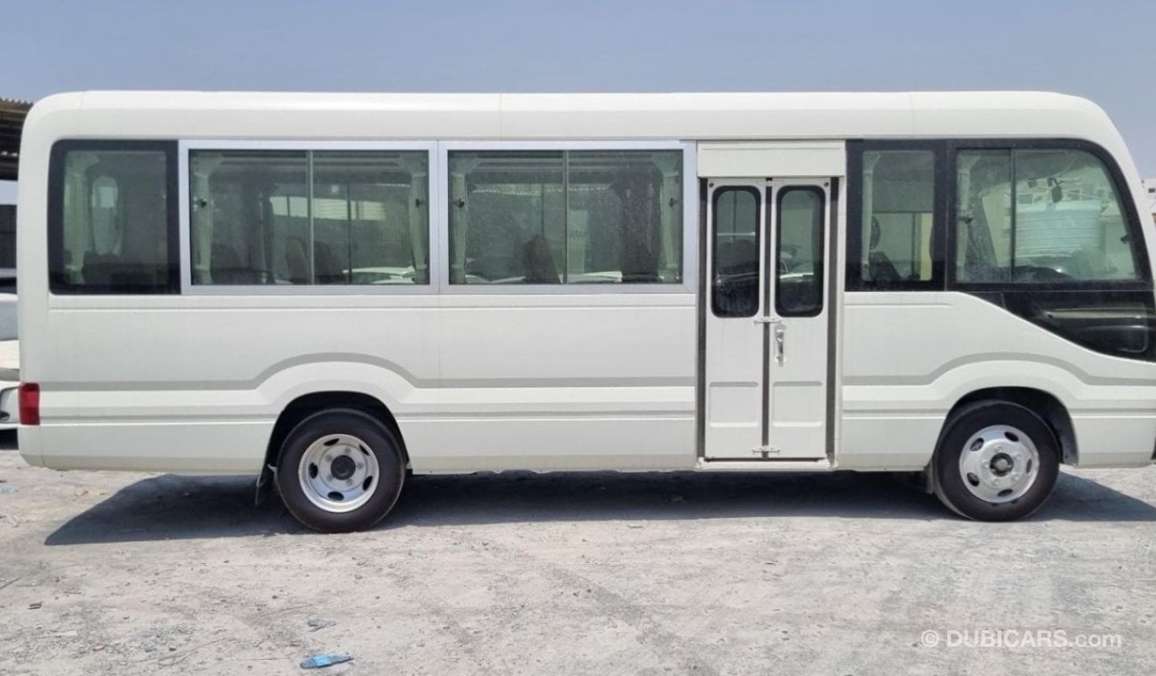 تويوتا كوستر 2024 Toyota Coaster High-Roof 30-Seater Snorkel 4.2L 6-Cyl Diesel M/T RWD (Africa only)