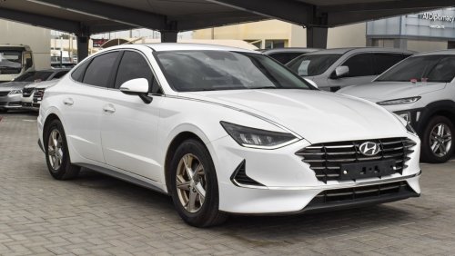 Hyundai Sonata Mid option خاليه من الحوادث