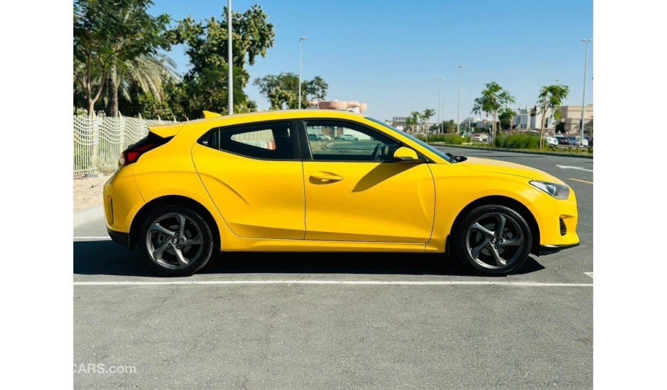 Hyundai Veloster Std 840 PM || HYUNDAI VELOSTER 2.0L || ORIGNAL PAINT || GCC || NEW YEAR OFFER