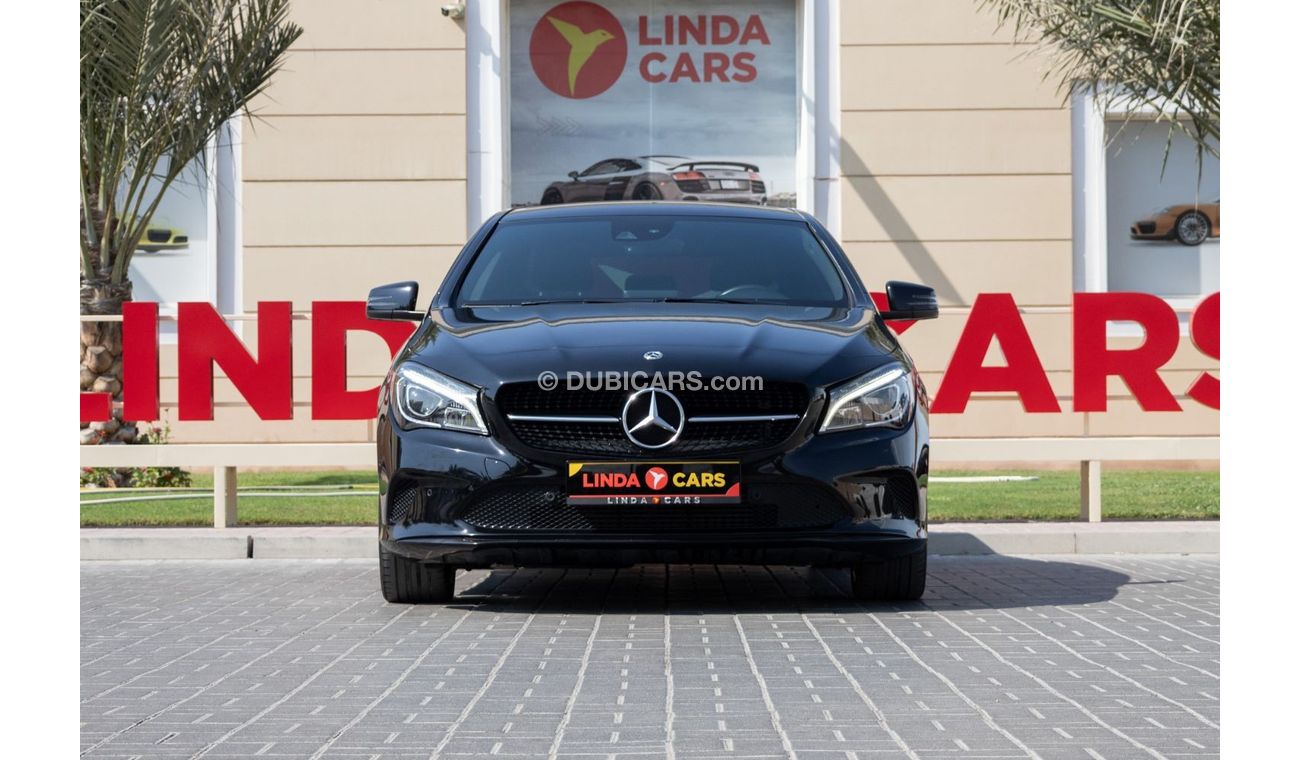 مرسيدس بنز CLA 200 Std 2.0L Mercedes-Benz CLA200 2019 GCC under Warranty with Flexible Down-Payment.