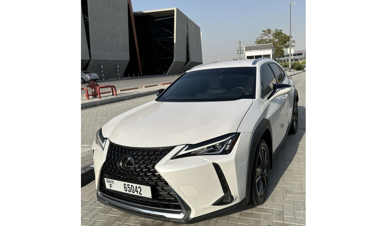 Lexus UX200