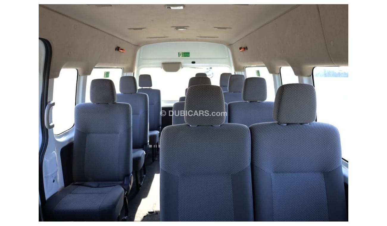 نيسان NV350 Urvan 2020 /13 High Back Executive Seats / 2.5 Petrol M/T / GCC / Like New Condition