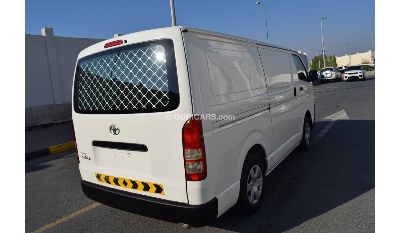 Toyota Hiace GL - Standard Roof Toyota Hiace Std roof Van, model:2016. Excellent condition