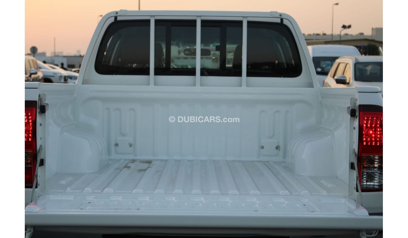 تويوتا هيلوكس TOYOTA HILUX 2.7L PETROL 4WD DOUBLE CAB DLX-G AUTO