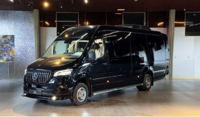 مرسيدس بنز سبرينتر 11,556 PM I 519 CDI I Wooden Floor I 20 Seater