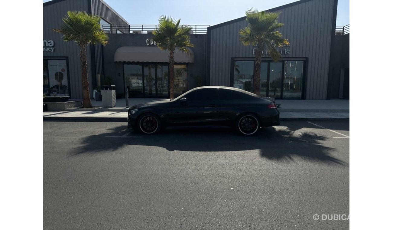 مرسيدس بنز C 63 كوبيه