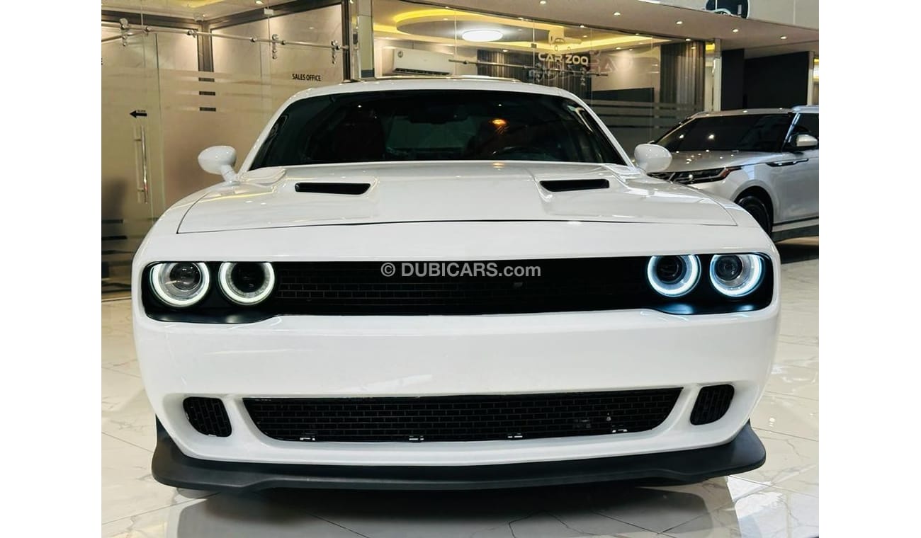 Dodge Challenger SXT Plus