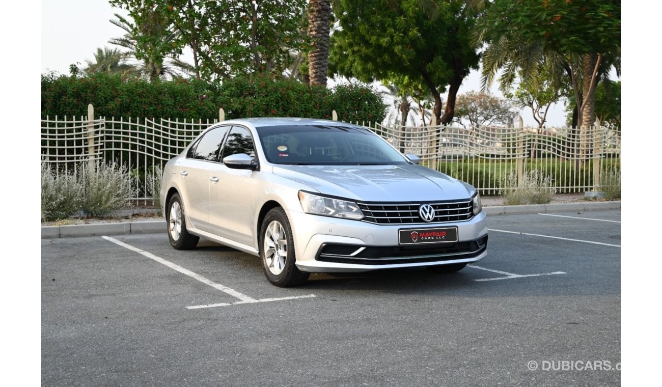 فولكس واجن باسات 0% DP - APPLE CARPLAY - VOLKSWAGEN PASSAT COMFORTLINE - AGENCY SERVICE - LOW MILEAGE - FIRST OWNER