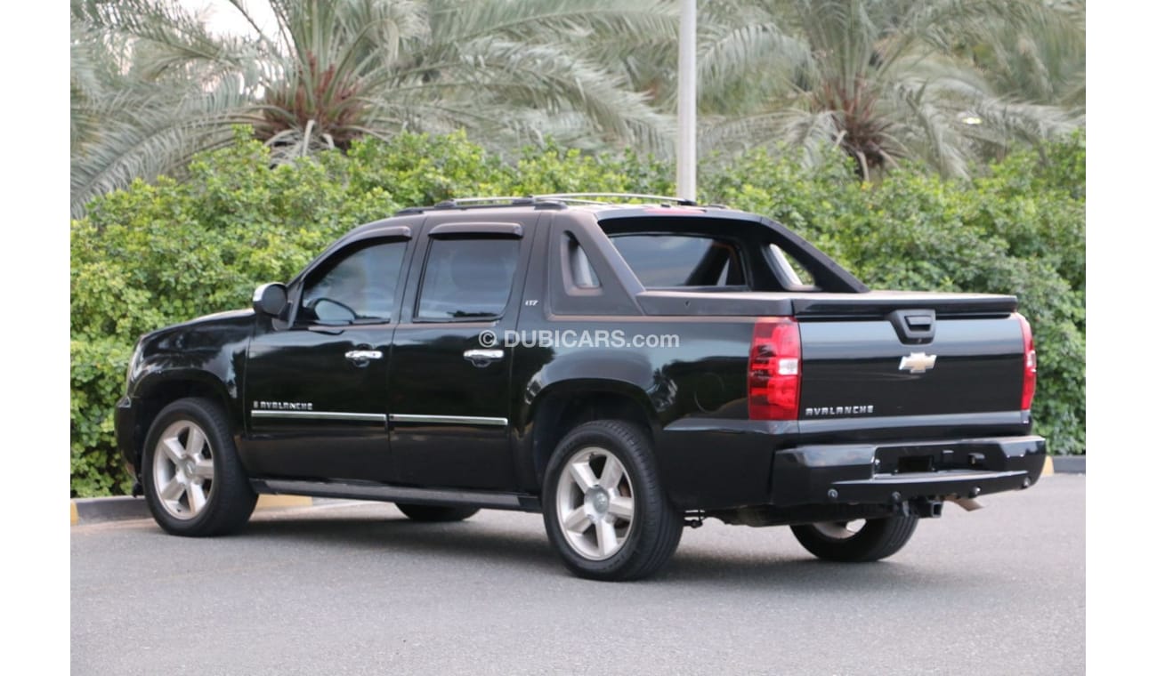 Chevrolet Avalanche Chevrolet avalanche 2009 Ltz GCC full option perfect condition