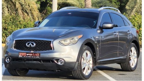 إنفينيتي QX70