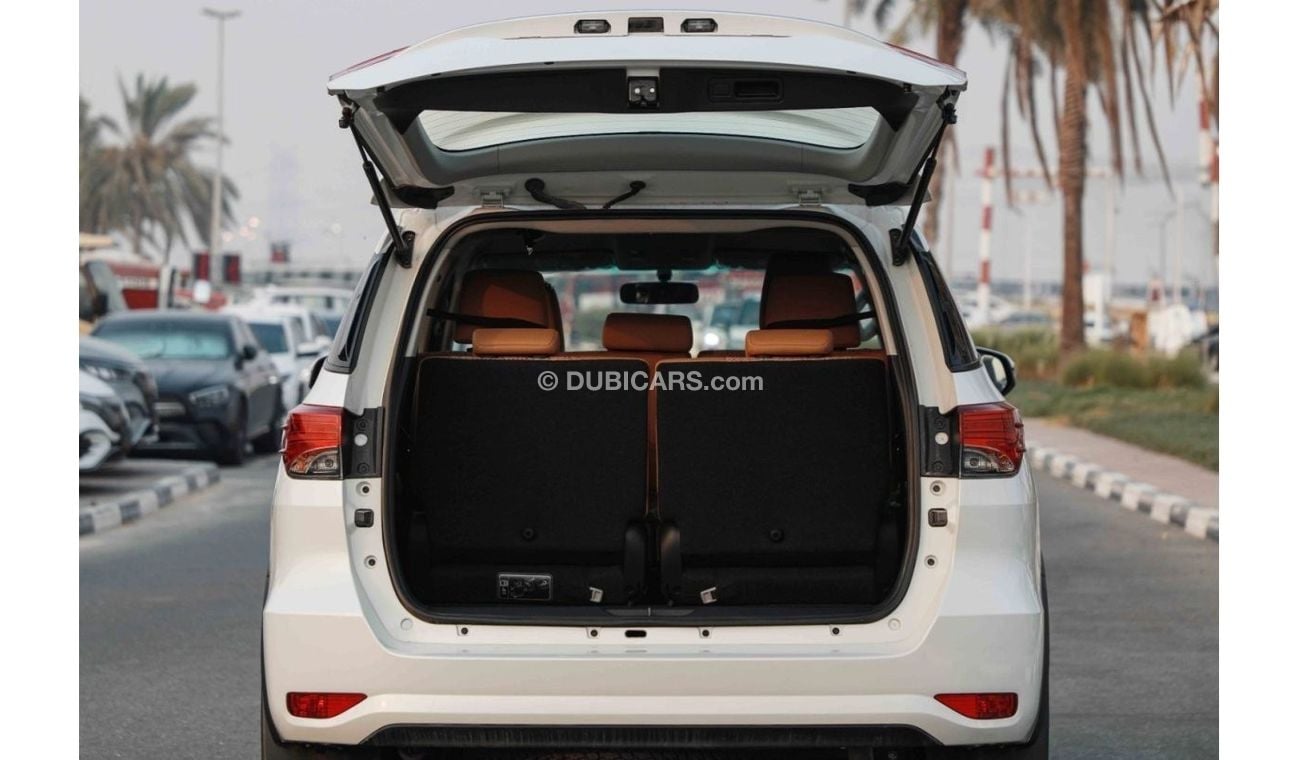 Toyota Fortuner 2023 Toyota Fortuner 4x4 2.7 Low- White Pearl inside Chamois | Export Only